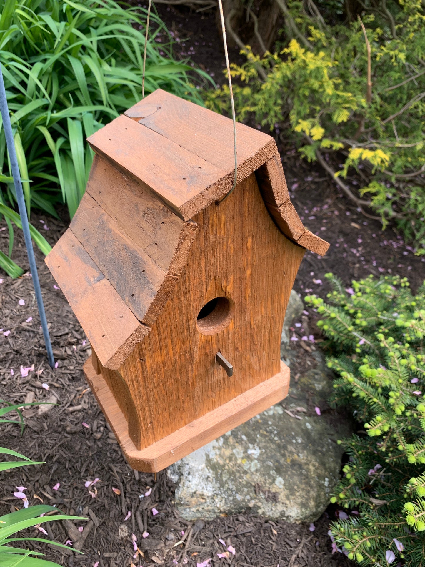 Rustic Hanging Birdhouse Handmade Weather Resistant Twister 1 hole