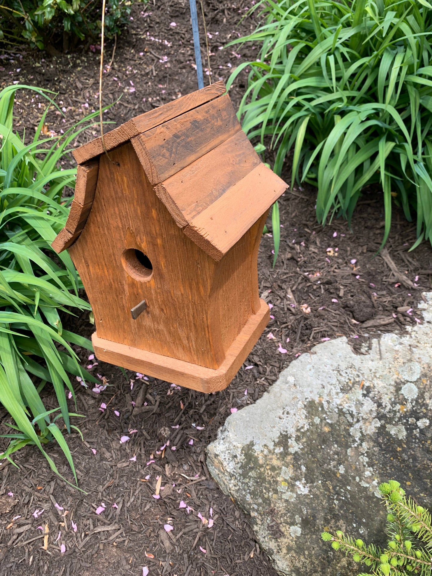 Rustic Hanging Birdhouse Handmade Weather Resistant Twister 1 hole