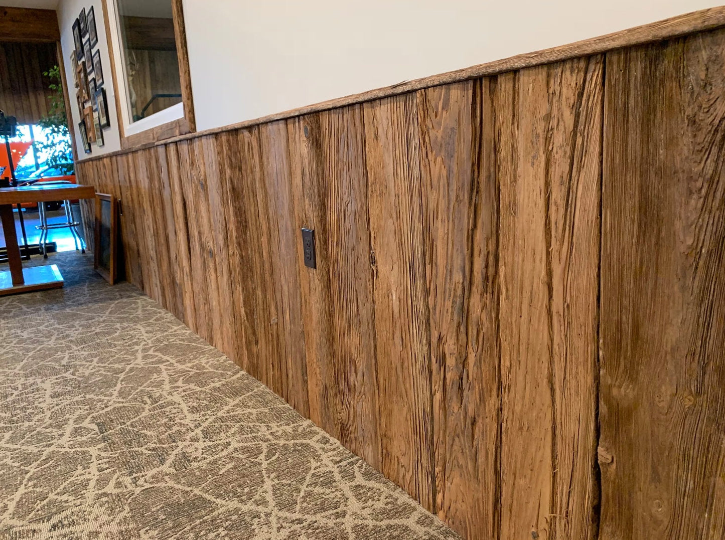 Reclaimed Rustic Wood Planks - Wall Paneling - DIY projects - (Pack of 8 boards)