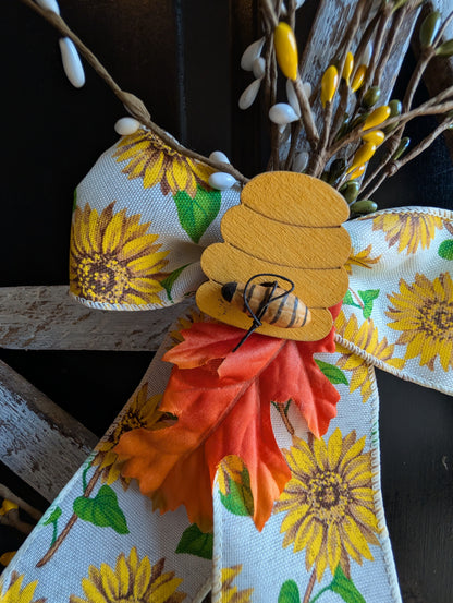 Amish Made Rustic Wooden Star Door Hanger, Sunflower Honeybee Decor, 24"