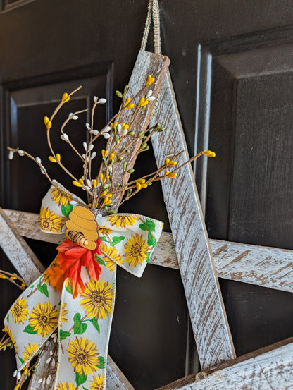 Amish Made Rustic Wooden Star Door Hanger, Sunflower Honeybee Decor, 24"