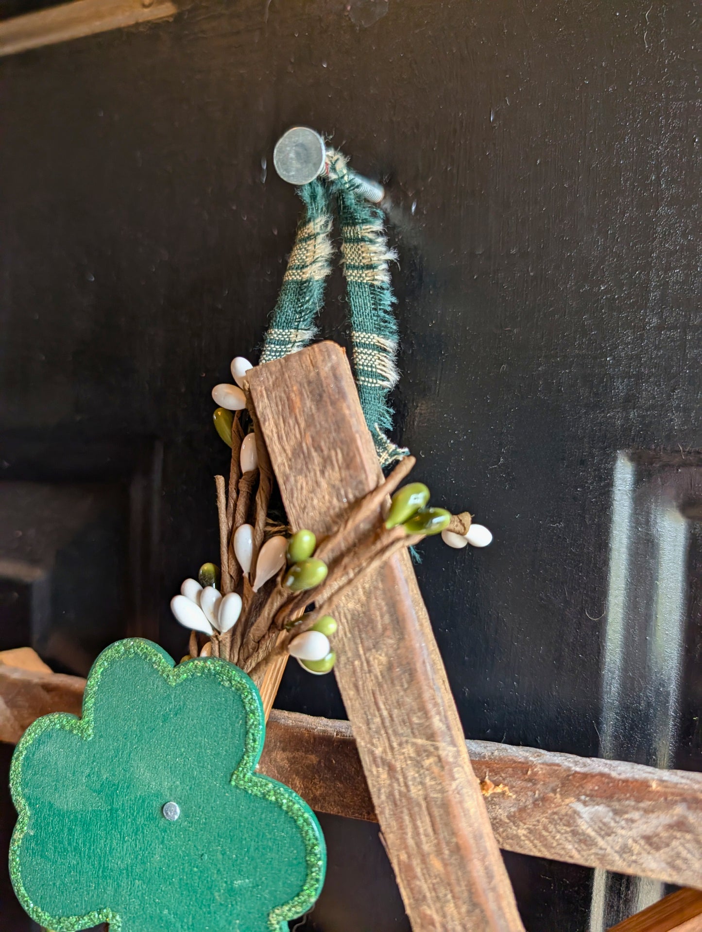 Rustic Wooden Star Door Hanger, St. Patrick’s Day Farmhouse Decor with Shamrock Accent