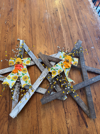 Amish Made Rustic Wooden Star Door Hanger, Sunflower Honeybee Decor, 24"