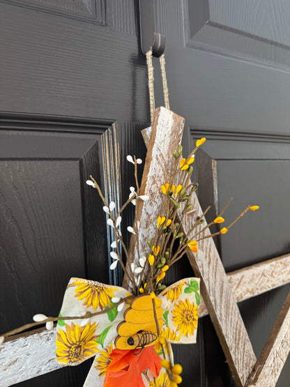 Amish Made Rustic Wooden Star Door Hanger, Sunflower Honeybee Decor, 24"