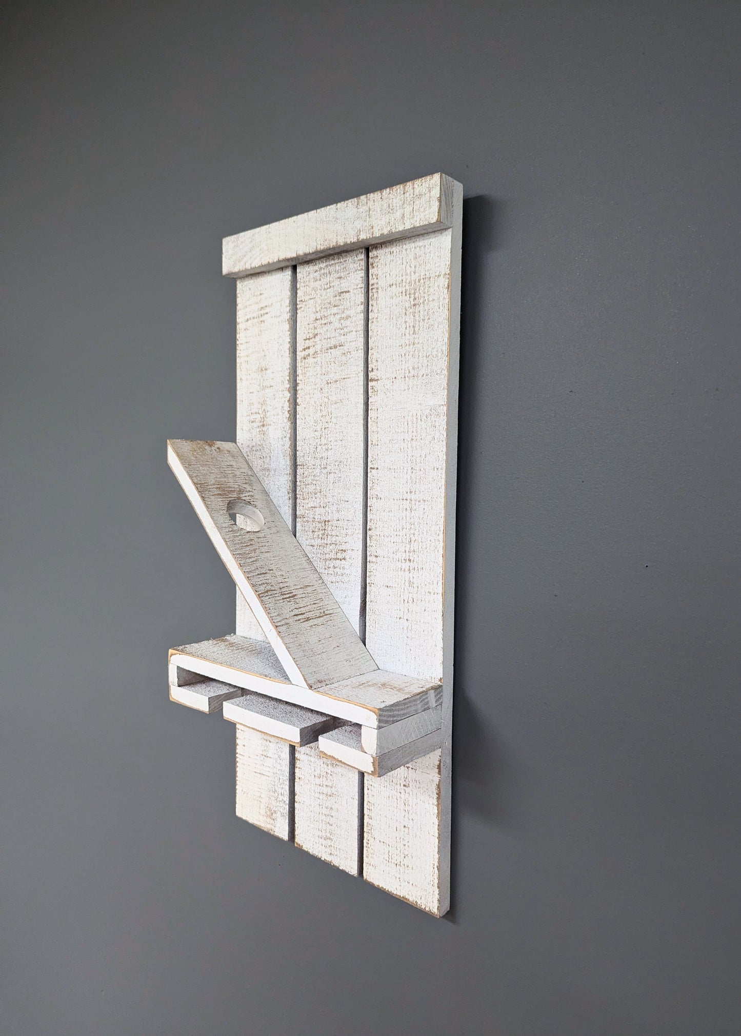 Wall Mount Wooden Wine Rack - Amish Made 1 Bottle Holder with Glass Hanger