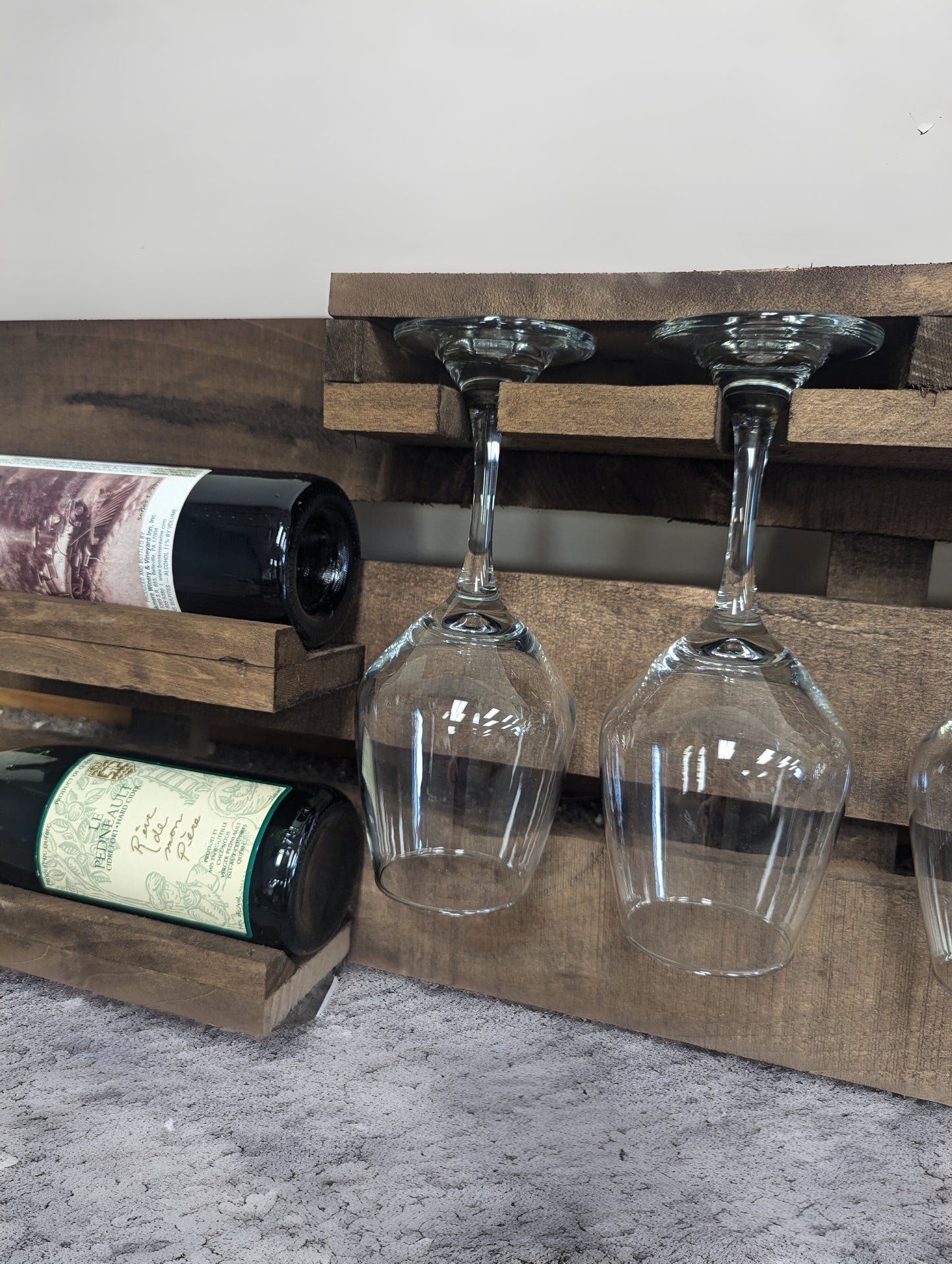 Wall Mount 4 Bottle Wine Rack - Amish Made Wine Storage with 4 Glass Hanger - Bar Decor & Kitchen Organization - White or Stained