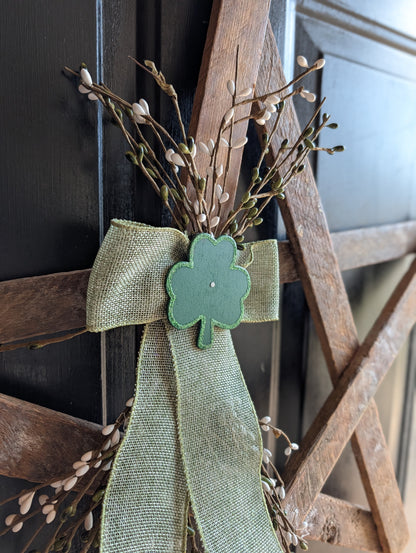 Rustic Wooden Star Door Hanger, St. Patrick’s Day Farmhouse Decor with Shamrock Accent