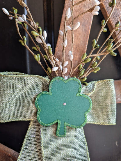 Rustic Wooden Star Door Hanger, St. Patrick’s Day Farmhouse Decor with Shamrock Accent